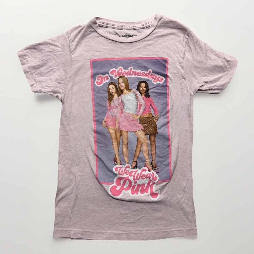 Mean Girls On Wednesdays We Wear Pink Graphic T Shirt XS Meme Funny Preppy Y2K
